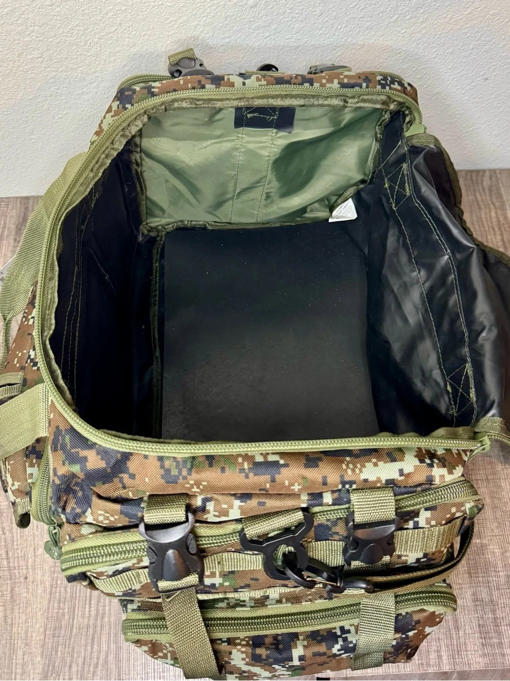 East West Tactical Cooler Duffle Bag NWT Digital Camo Insulated Fishing Camping